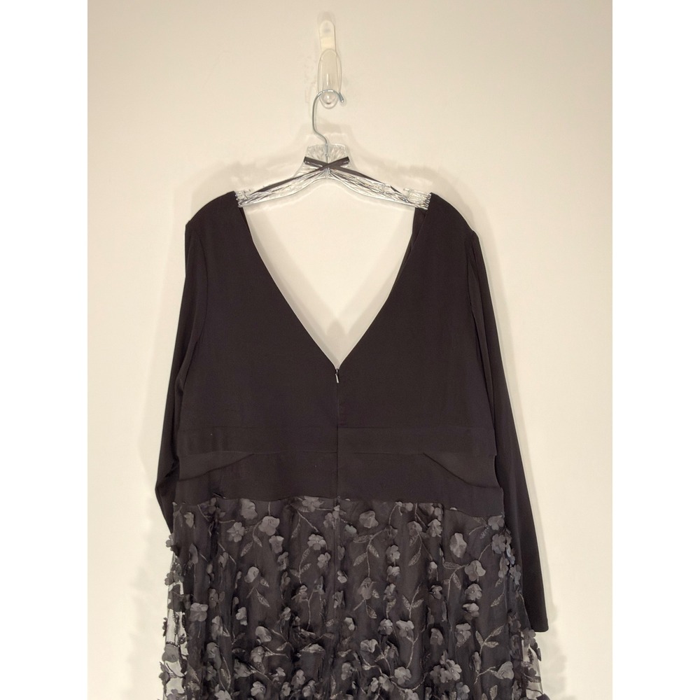 Xscape Long Sleeve V-Neck 3D Embellished Floral Gown Black Formal Event 22W - Picture 9 of 16